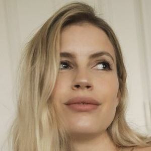 The Lipstick Fever, 37 (Ngôi sao Instagram)