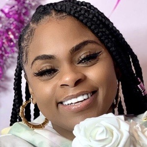 The Vixen of Soulfood, 32 (Instagram Star)