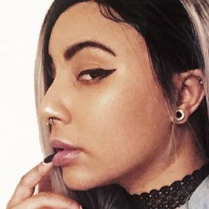 The Voodoo Child, 29 (YouTube Star)