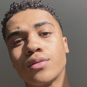 Theo Graham image 4