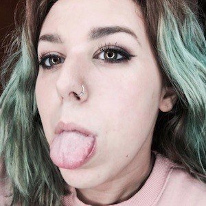 Theodora Boiangiu, 26 (YouTube Star)