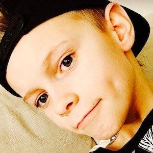 Theoz, 20 (TikTok明星)