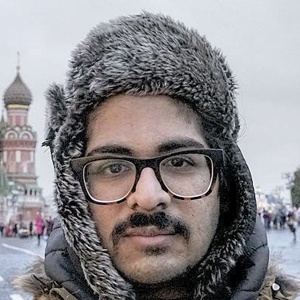 TheTravelingClatt, 29 (YouTube Star)