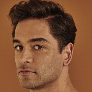 Thiago Cunha, 44 (舞蹈家)