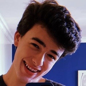 Thiago Voltolini, 23 (TikTok明星)