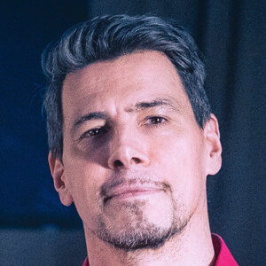 Thomas Gold, 44 (DJ)