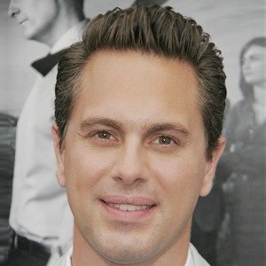 Thomas Sadoski image 6