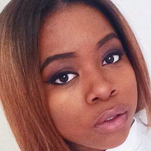 Tia Taylor image 4