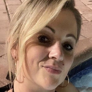 Tiania Haneline image 7