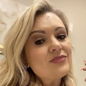 Tiania Haneline image 8