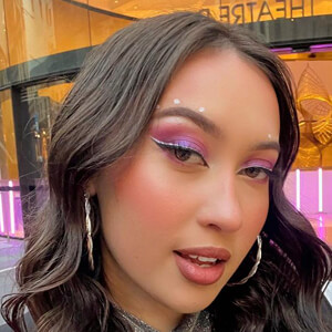 Tiara Nyuzo, 22 (Pop Zangers)