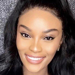 Tiara Young, 32 (Model)