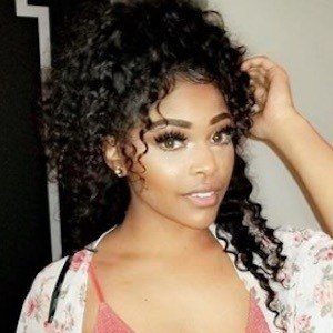 Tiara Yvonne, 31 (Instagram Star)