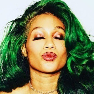 Tiffany Evans, 33 (流行歌手)