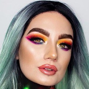 Tiffany Hunt, 30 (Makeup Artist)