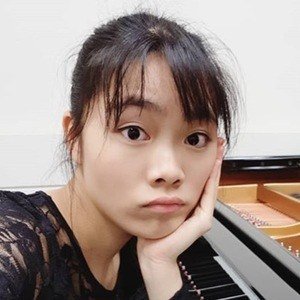 Tiffany Poon, 28 (鋼琴家)