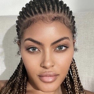 Tiffany Walker, 31 (Instagram Star)