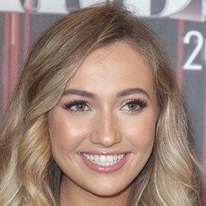 Tilly Keeper, 28 (Soap Opera actrice)