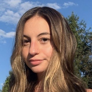 Tina Vlamis, 25 (TikTok Star)