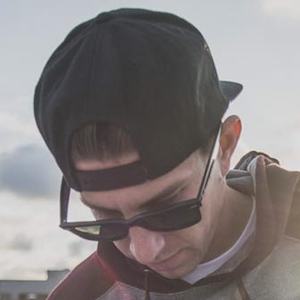 TJ Hunt image 3