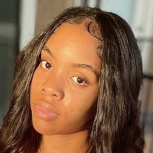 tmtwins Taneeyah, 21 (YouTube Star)