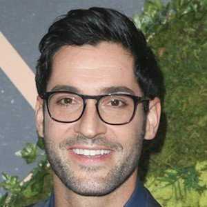 Celebrities born on November 17