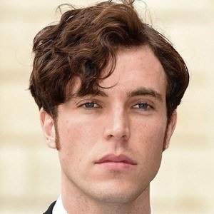 Tom Hughes, 37 (电影演员)