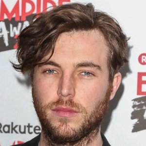 Tom Hughes, 39 (Filmacteur)