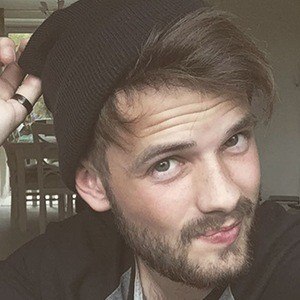 Tom Mann, 30 (Cantor Pop)