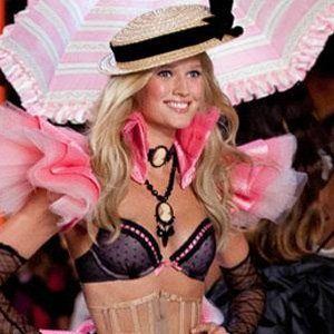 Toni Garrn image 3