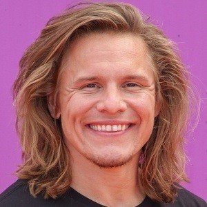 Tony Cavalero image 2