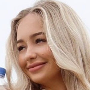 Tori Clarke, 31 (YouTube明星)