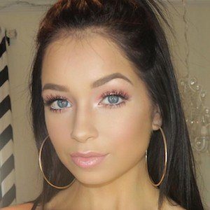 Tori Sterling image 4