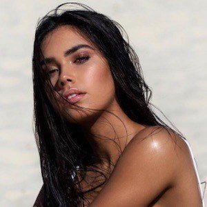Tori Wade image 8