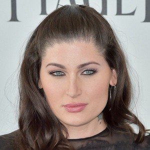 Trace Lysette image 6