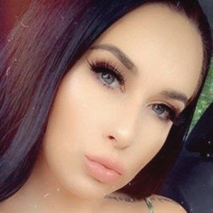 Tracy Nicole, 32 (Instagram Star)