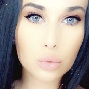 Tracy Nicole, 32 (Instagram Star)