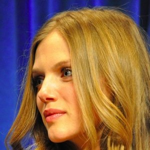 Tracy Spiridakos image 3