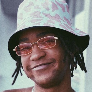 Trainer Eleuce image 3