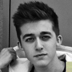 Tre Coast, 27 (Pop Singer)