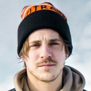 Trevor Wentworth, 30 (金属歌手)