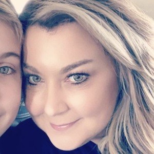 Tricia Farrar image 6