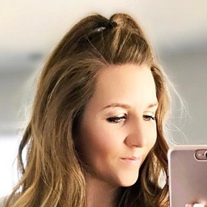 Trisha Louise Bell, 35 (博主)