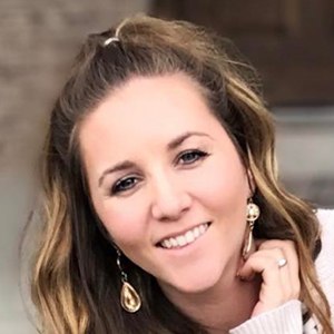 Trisha Louise Bell, 35 (博主)