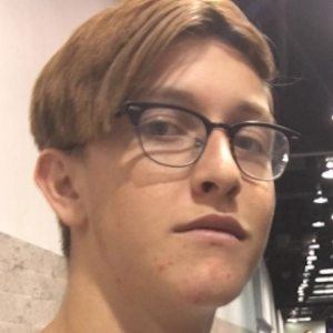 Troy Glass, 25 (YouTube明星)