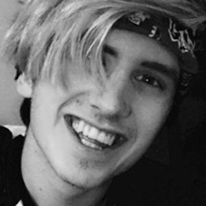 Troy Young, 29 (YouTube-ster)