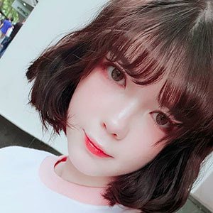 Tsuruko the Alien image 3