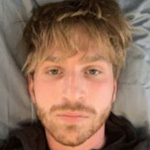 Two Feet, 32 (搖滾歌手)