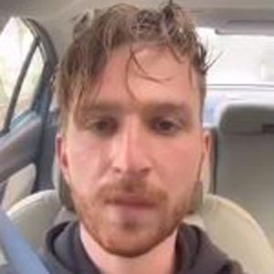 Two Feet, 32 (Cantante rock)