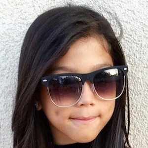 Txunamy, 16 (Instagram Star)